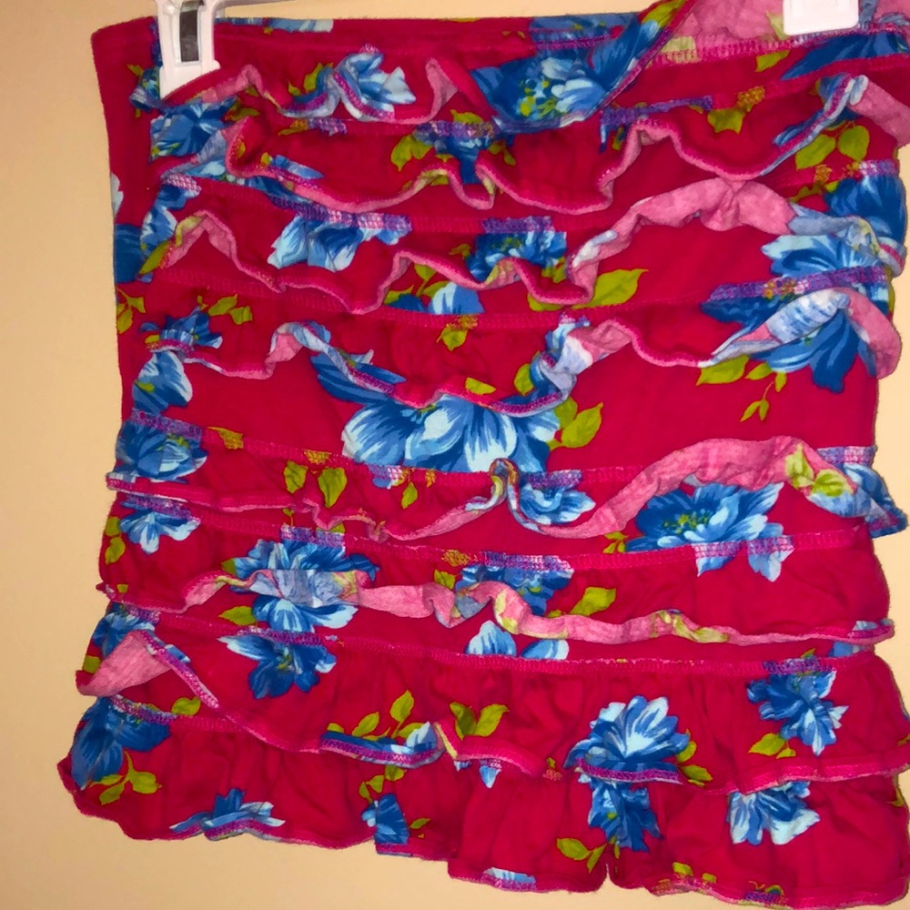 🚫SOLD🚫 Hollister Red Floral Tube Top ❤️💙🦋 - Picture 5 of 9